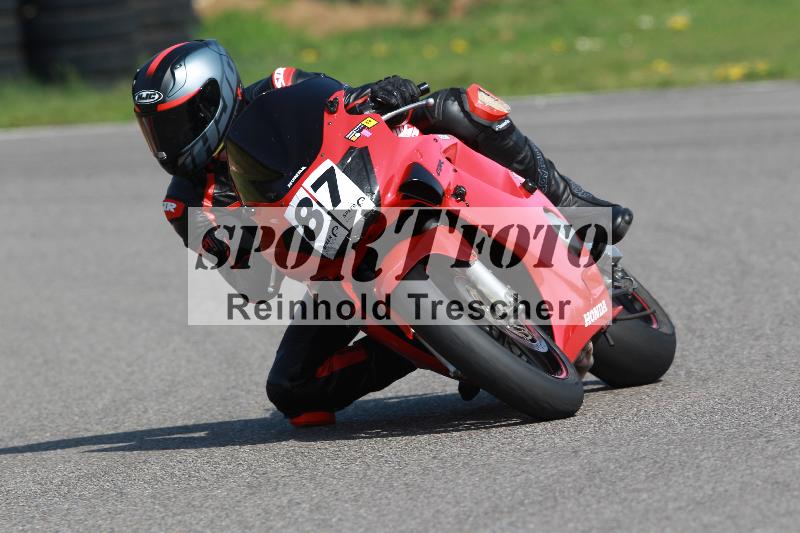 /Archiv-2022/06 15.04.2022 Speer Racing ADR/Gruppe gelb/87